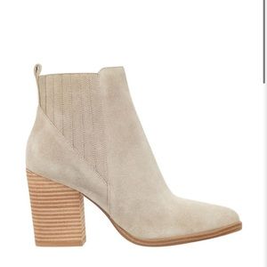 ❌DONATED❌ Marc Fisher LTD Alva bootie - size 7, color “Cloud Suede” Nordstrom
